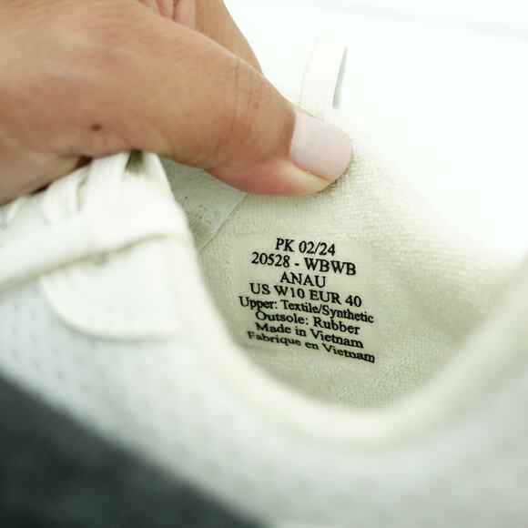 Olukai Anau White Cream Comfort Pickleball Court Sneakers Women's 10 / Men's 8.5 - Picture 2 of 10